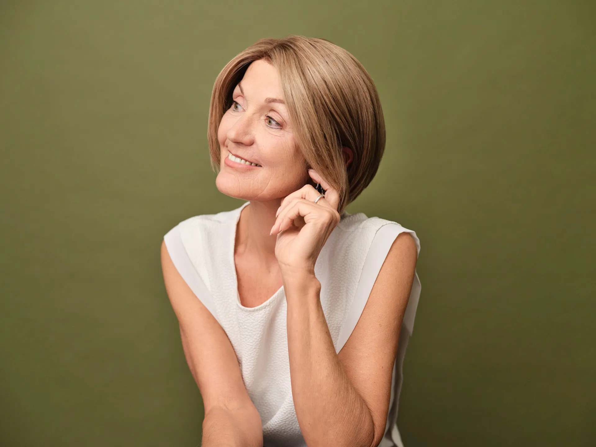 Echthaarperücke Love Shaker in Dunkelblond