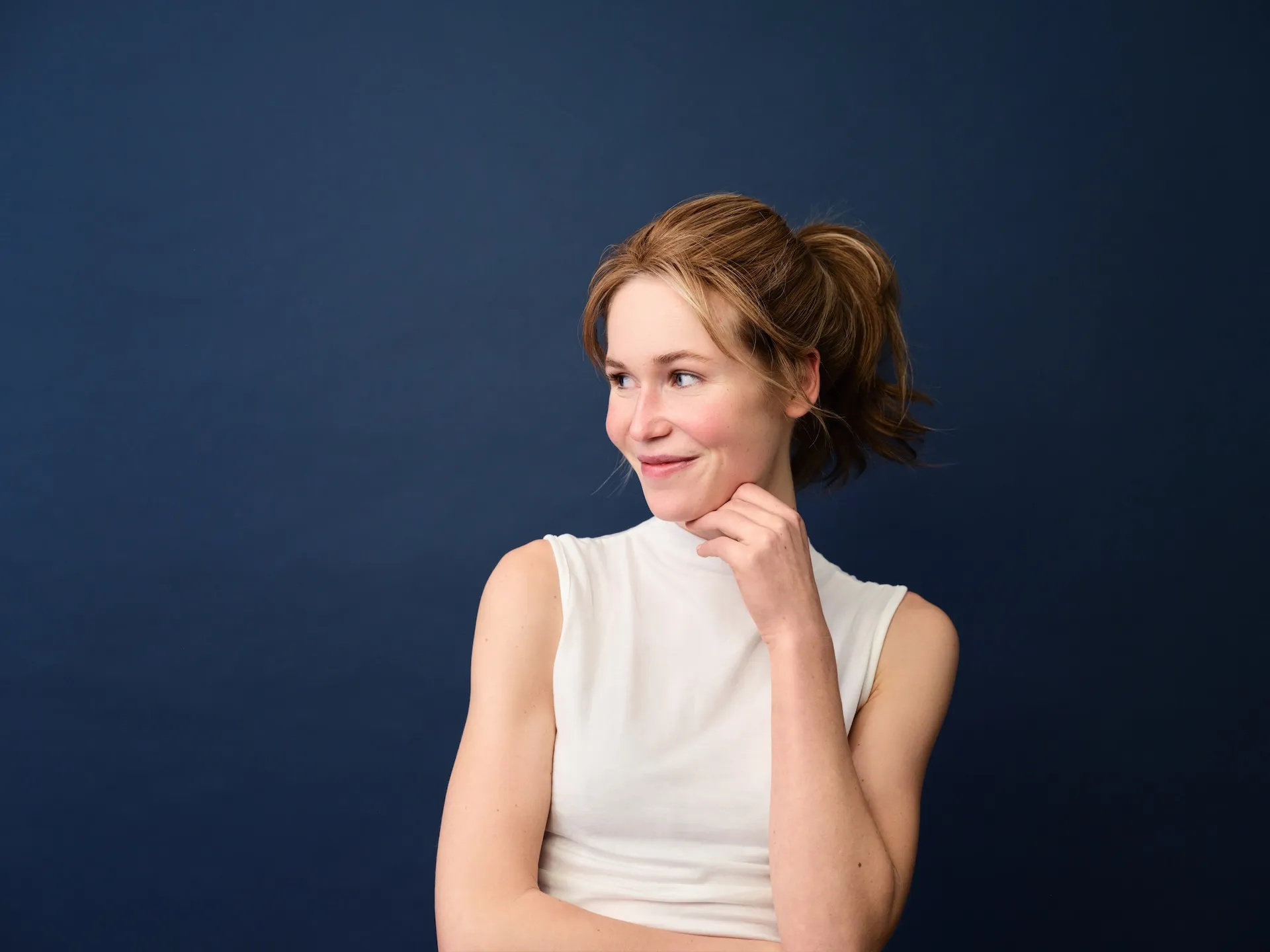 Echthaarperücke Secret Love in kräftigem Blau